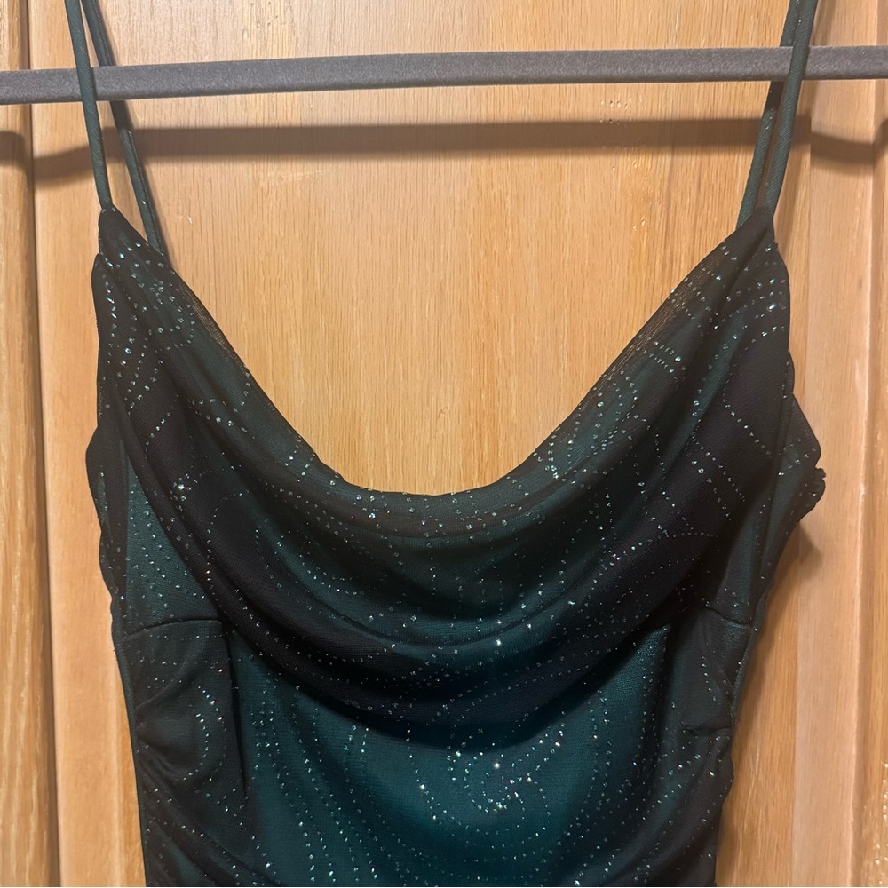 Elegant Dark Green Evening Dress - Picture 2 of 8